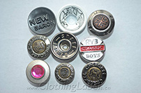 clothing buttons 202