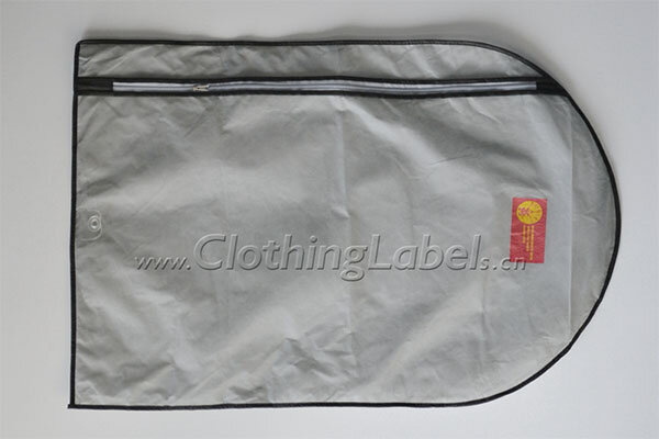 non-woven-garment-bag-01