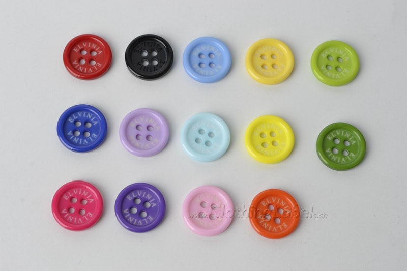 17 different types of buttons for clothes