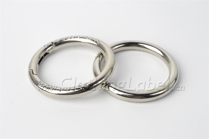 Metal loops DSC0044