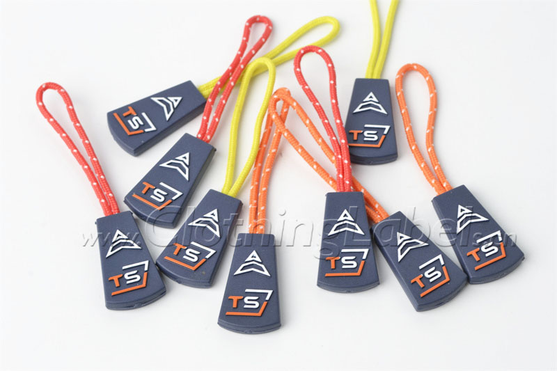 Custom flat & puffy woven fabric zipper pulls